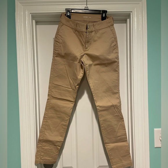 Old Navy Khaki Pants. NWOT - Picture 1 of 3